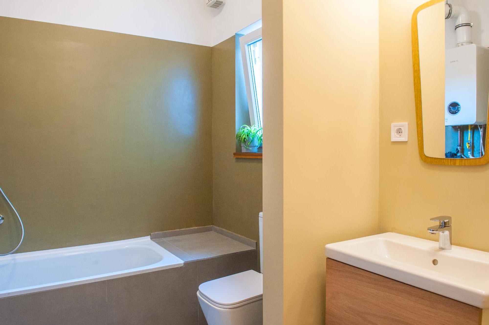 בודפשט Spacious 2 Story Loft W Balcony Near Opera, Andrassy מראה חיצוני תמונה
