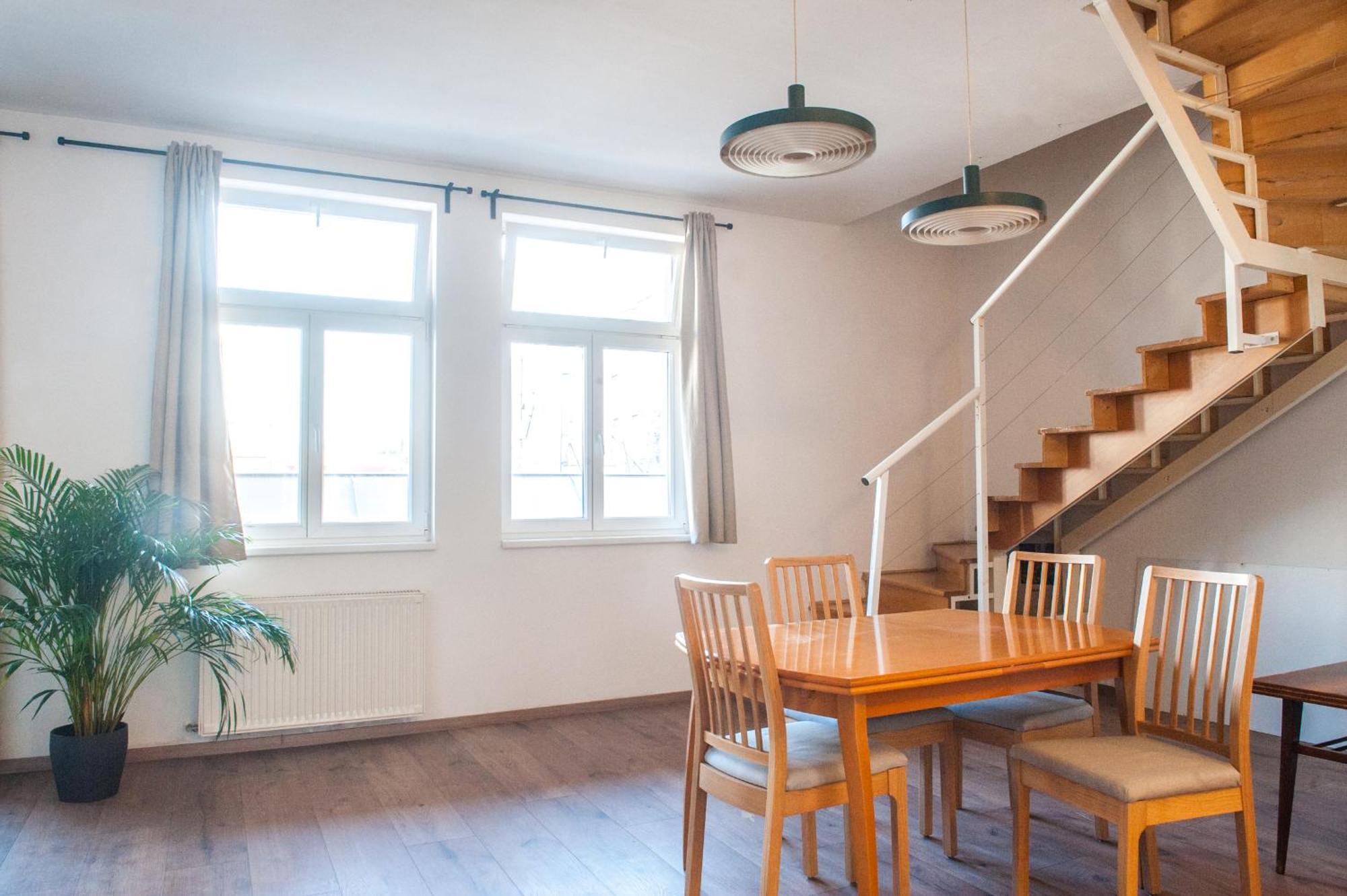 בודפשט Spacious 2 Story Loft W Balcony Near Opera, Andrassy מראה חיצוני תמונה